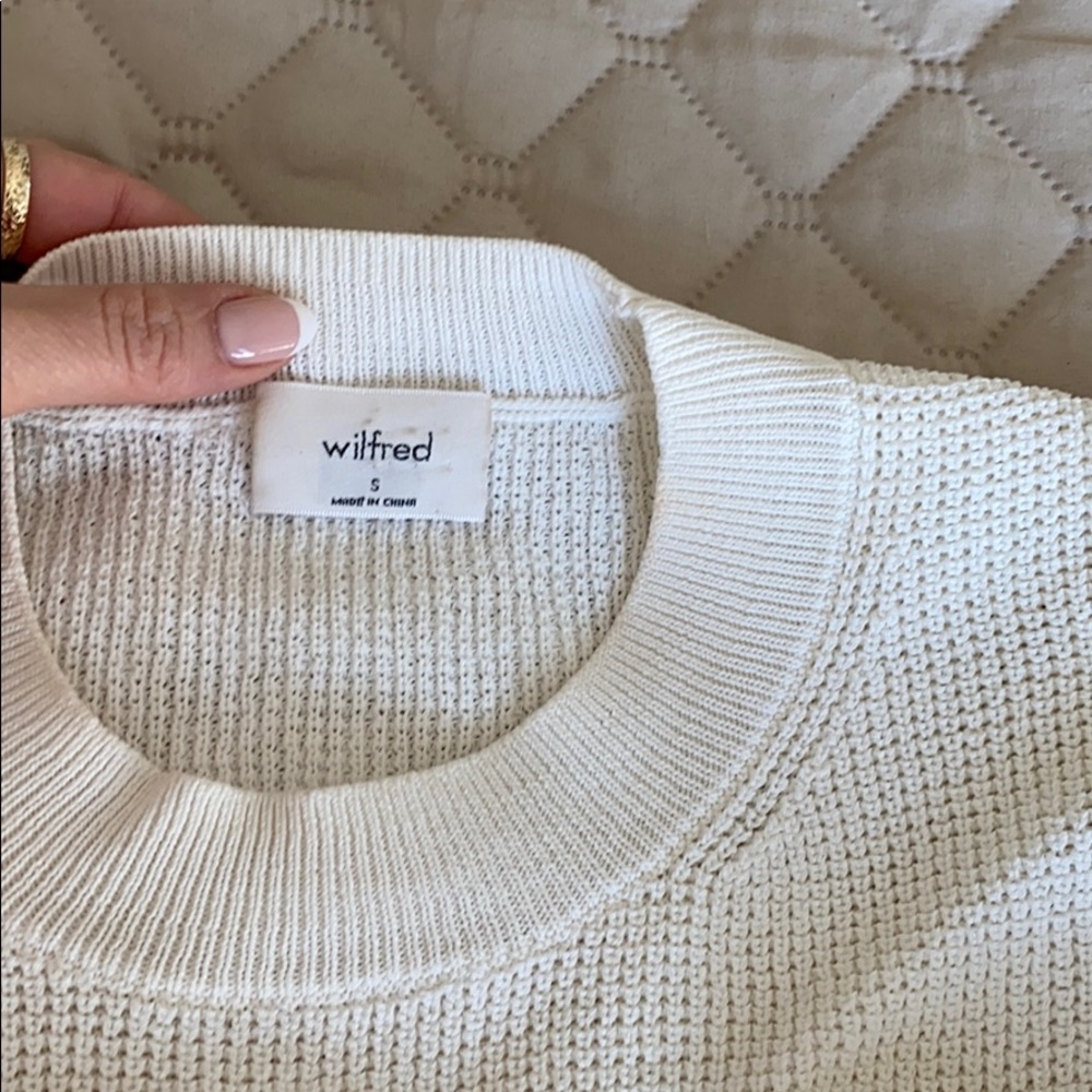 Aritzia Wilfred Sweater